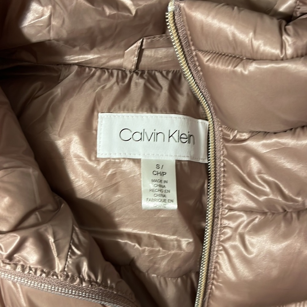 Calvin Klein puffer vest, size small, bronze/chrome, never worn - Picture 2 of 3